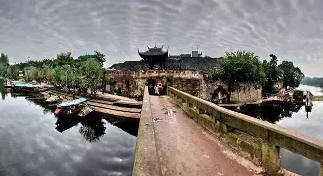 怎样避免遇到不合适的人？游戏画面